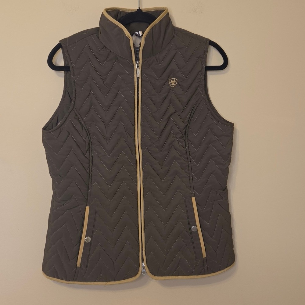 Ariat Ashley Insulated Vest Quilted Equestrian Fox Hunt Lining Womens Medium - Picture 3 of 10